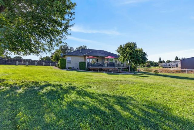 9401 Rawhide Ln, Roseville, CA 95747
