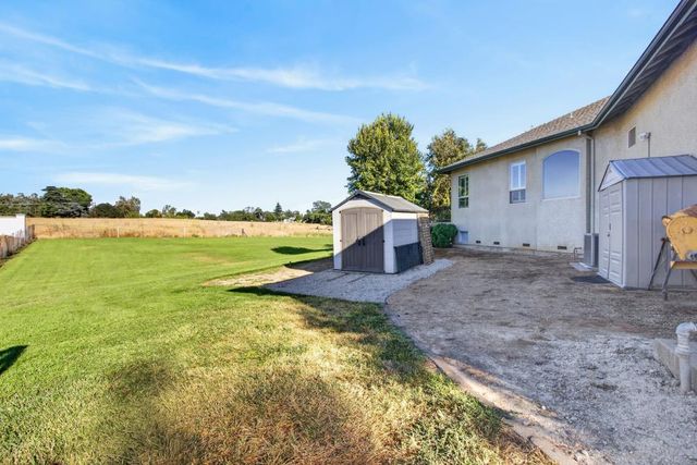 9401 Rawhide Ln, Roseville, CA 95747
