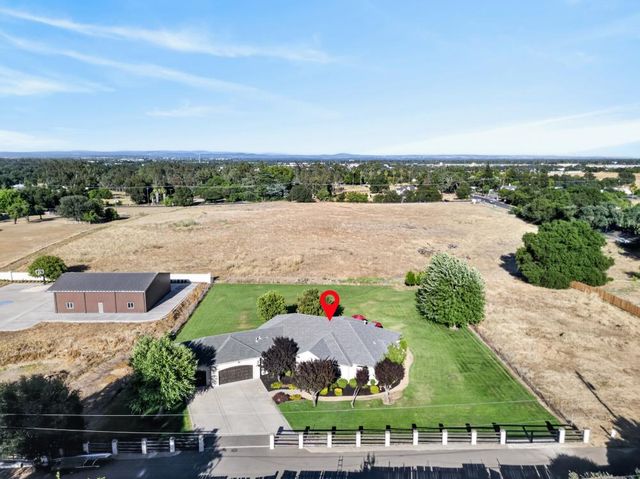 9401 Rawhide Ln, Roseville, CA 95747