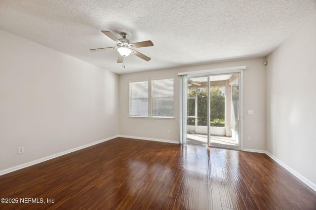 2362 RED MOON Drive, Jacksonville, FL 32216