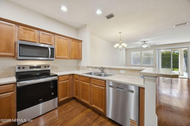 2362 RED MOON Drive, Jacksonville, FL 32216