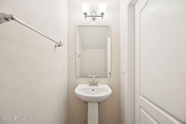 2362 RED MOON Drive, Jacksonville, FL 32216