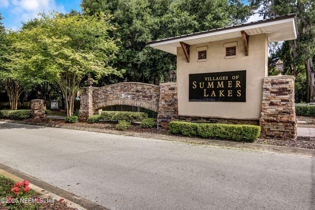 2362 RED MOON Drive, Jacksonville, FL 32216