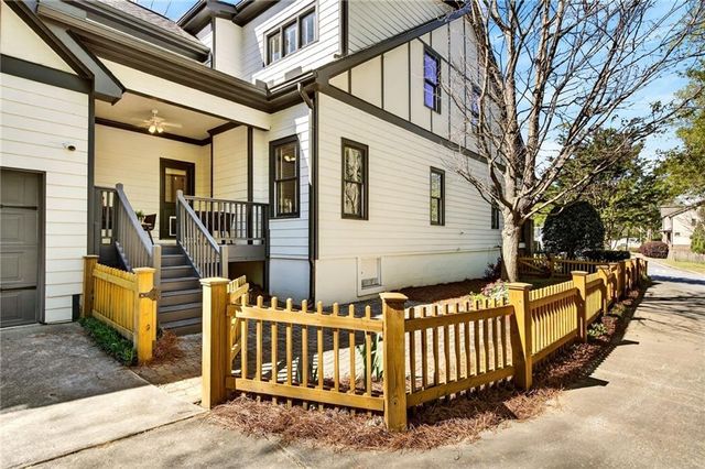 2587 Highland Avenue SE, Smyrna, GA 30080