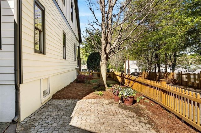 2587 Highland Avenue SE, Smyrna, GA 30080