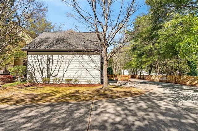 2587 Highland Avenue SE, Smyrna, GA 30080