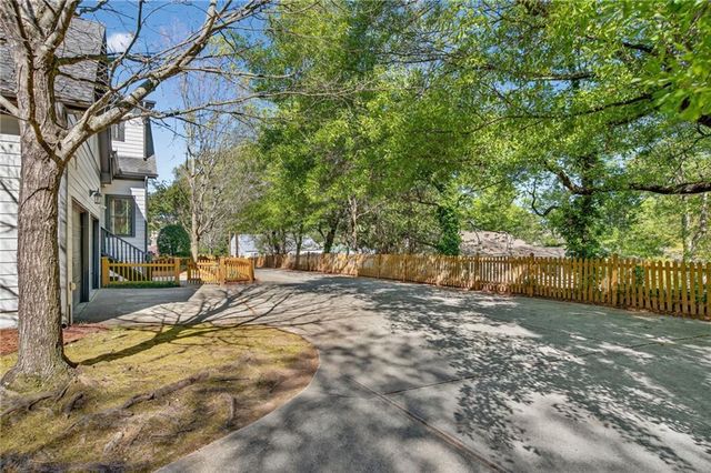 2587 Highland Avenue SE, Smyrna, GA 30080