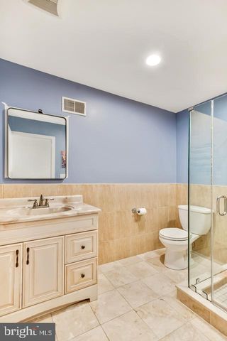 2404 CATHARINE ST, Philadelphia, PA 19146