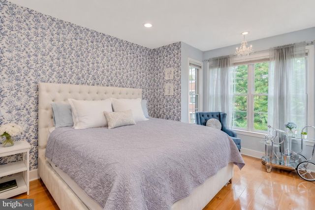 2404 CATHARINE ST, Philadelphia, PA 19146