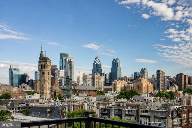 2404 CATHARINE ST, Philadelphia, PA 19146