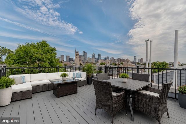 2404 CATHARINE ST, Philadelphia, PA 19146