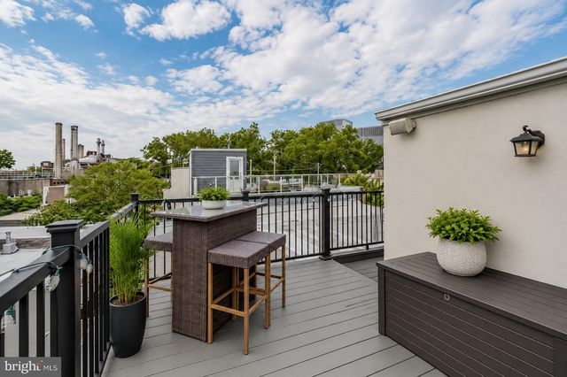 2404 CATHARINE ST, Philadelphia, PA 19146