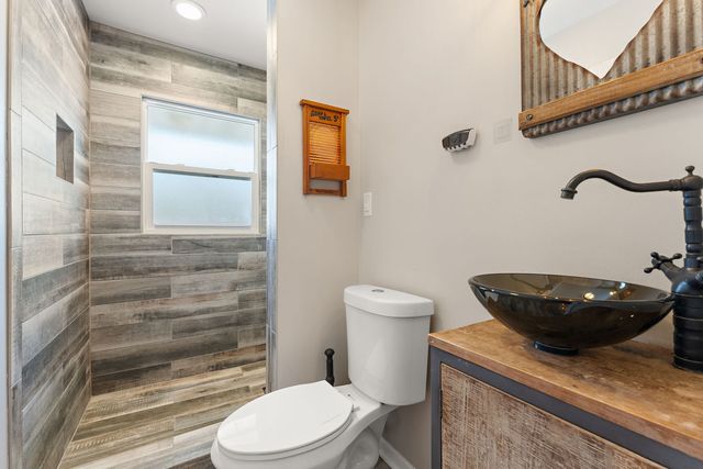 1138 N Broad Street, Griffith, IN 46319