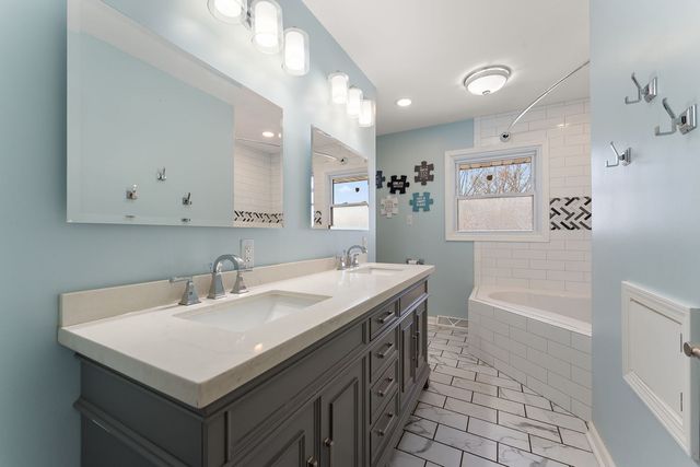 1138 N Broad Street, Griffith, IN 46319