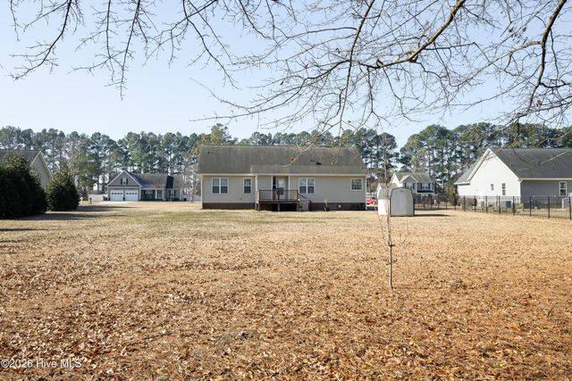 111 New Pine Lane, Clinton, NC 28328