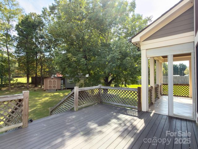 1132 Mt Holly Huntersville Road, Charlotte, NC 28214