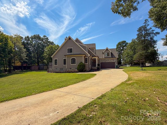 1132 Mt Holly Huntersville Road, Charlotte, NC 28214