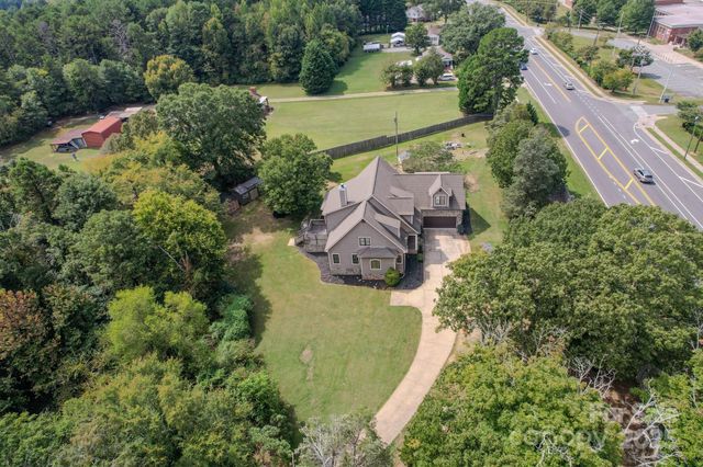 1132 Mt Holly Huntersville Road, Charlotte, NC 28214