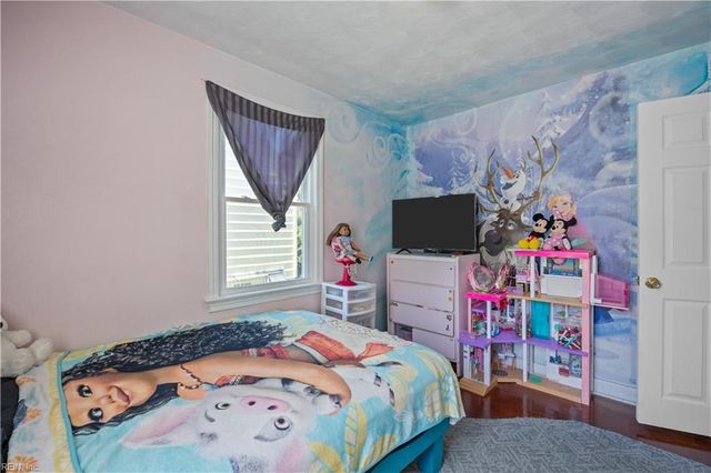 1045 Earl St ST, Norfolk, VA 23503