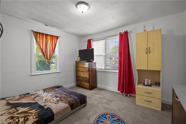1045 Earl St ST, Norfolk, VA 23503