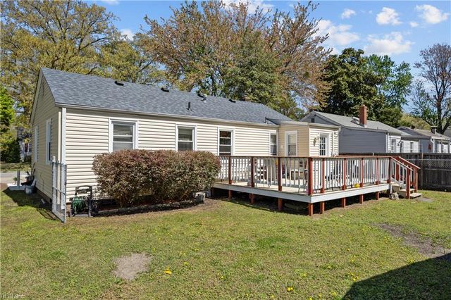 1045 Earl St ST, Norfolk, VA 23503