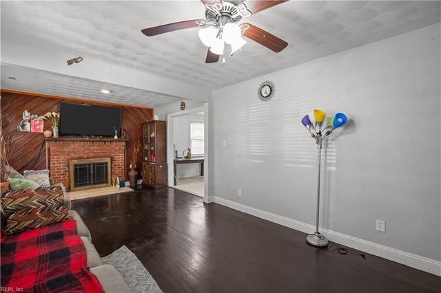 1045 Earl St ST, Norfolk, VA 23503
