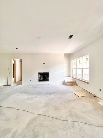34 Smart Lane, Bella Vista, AR 72715