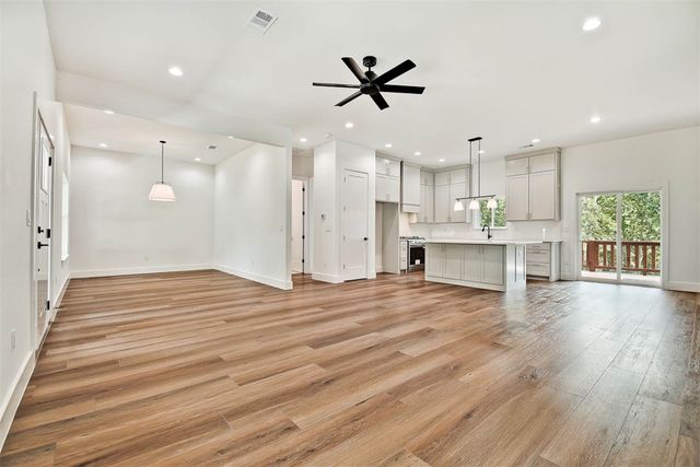 34 Smart Lane, Bella Vista, AR 72715