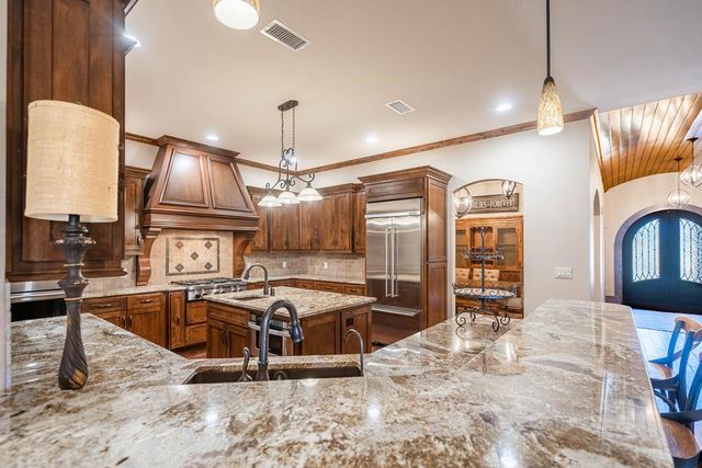 402 Bella Vista Circle, Odessa, TX 79765