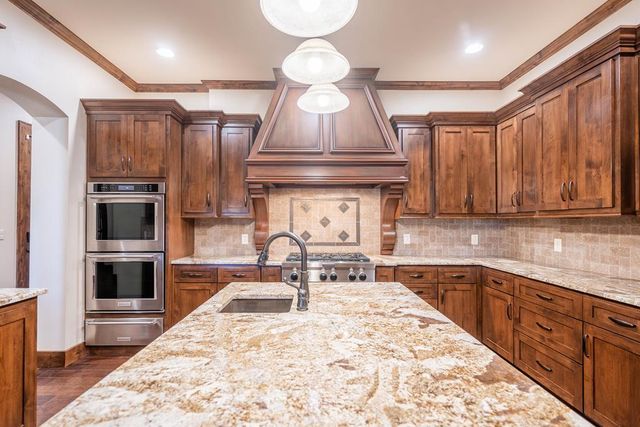 402 Bella Vista Circle, Odessa, TX 79765