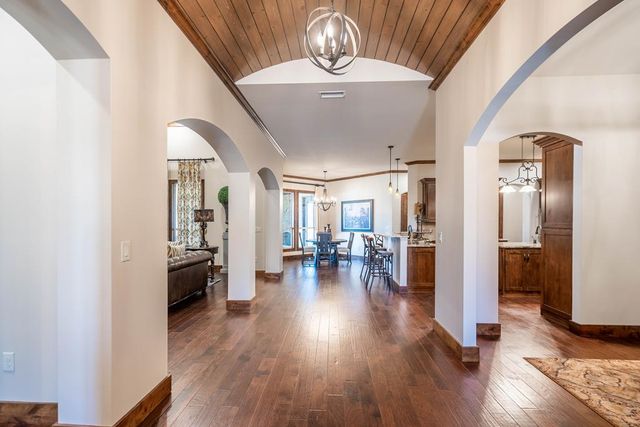 402 Bella Vista Circle, Odessa, TX 79765