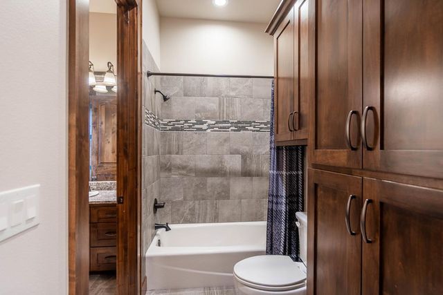 402 Bella Vista Circle, Odessa, TX 79765