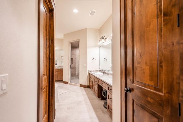 402 Bella Vista Circle, Odessa, TX 79765