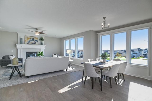 11477 S Langley Street, Olathe, KS 66061