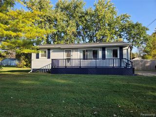 6041 Roberta Street, Burton, MI 48509