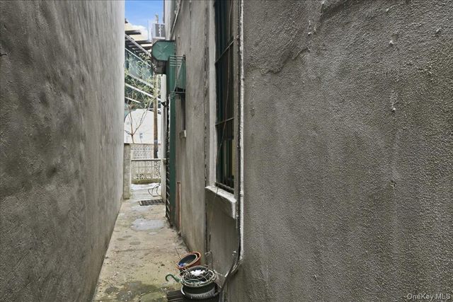 756 Woodward Avenue, Ridgewood, NY 11385