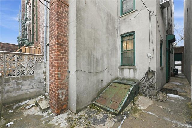 756 Woodward Avenue, Ridgewood, NY 11385