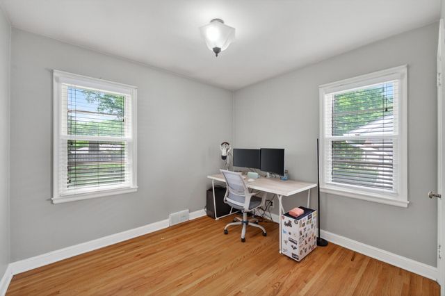 3255 Drew Avenue N, Robbinsdale, MN 55422