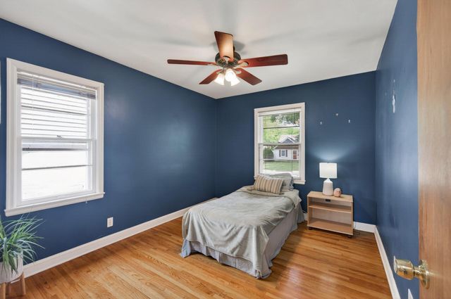 3255 Drew Avenue N, Robbinsdale, MN 55422