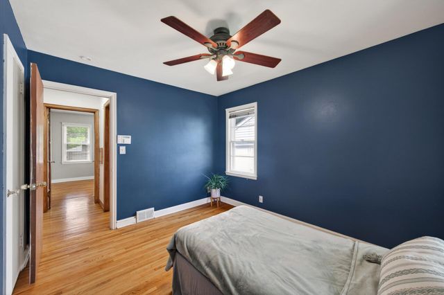 3255 Drew Avenue N, Robbinsdale, MN 55422