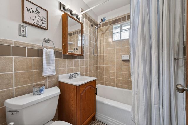 3255 Drew Avenue N, Robbinsdale, MN 55422