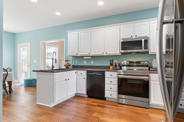 2030 Sparrow St, Spring Hill, TN 37174