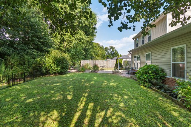 2030 Sparrow St, Spring Hill, TN 37174