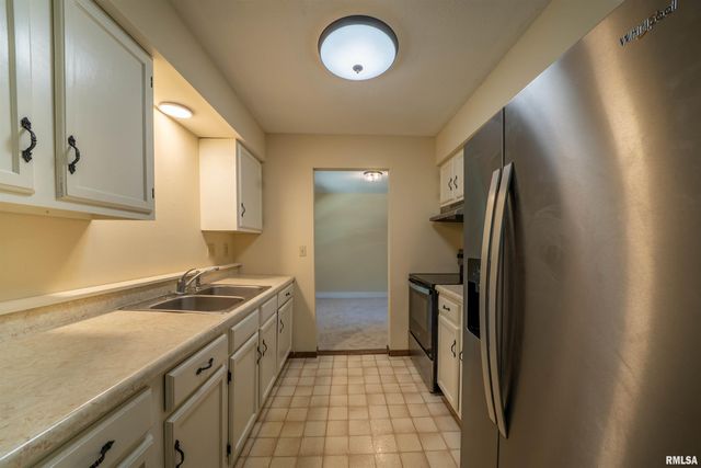 3563 W SAYMORE Lane, Peoria, IL 61615