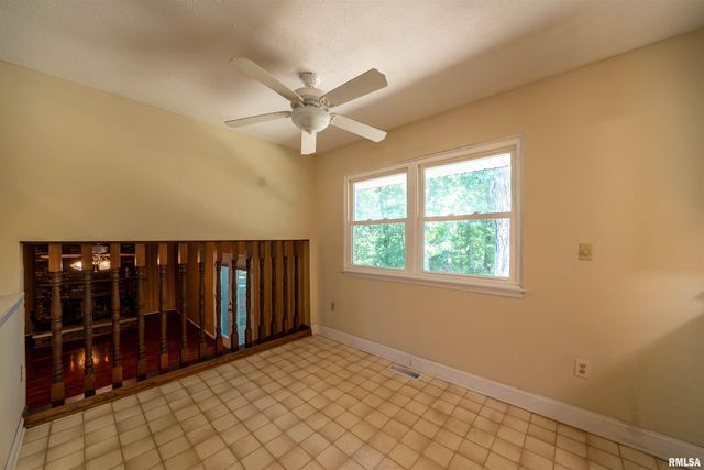 3563 W SAYMORE Lane, Peoria, IL 61615