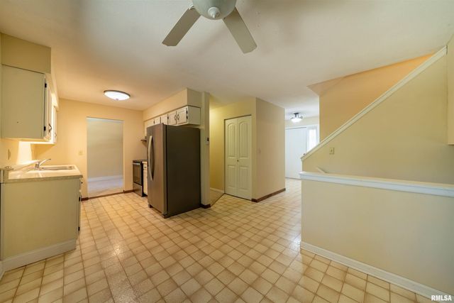 3563 W SAYMORE Lane, Peoria, IL 61615