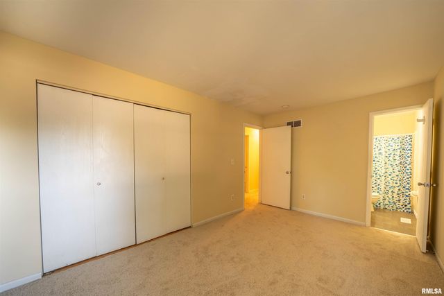 3563 W SAYMORE Lane, Peoria, IL 61615