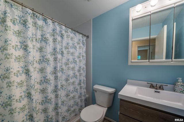 3563 W SAYMORE Lane, Peoria, IL 61615