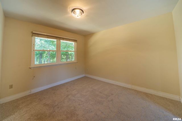 3563 W SAYMORE Lane, Peoria, IL 61615