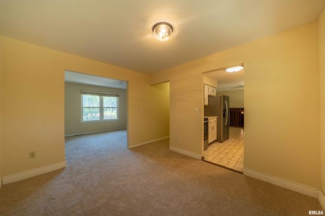 3563 W SAYMORE Lane, Peoria, IL 61615